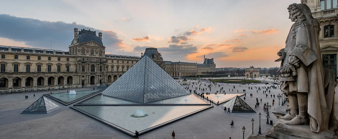 Spectrum Modern, Paris